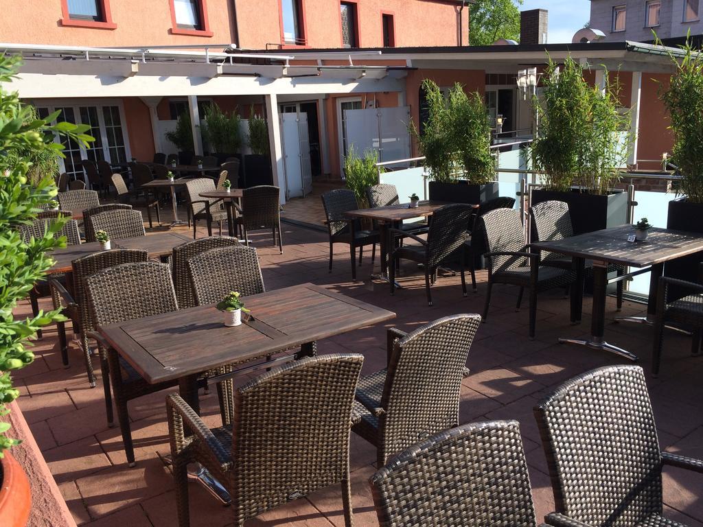 Hotel Restaurant Reichsadler Buchen  Exterior photo